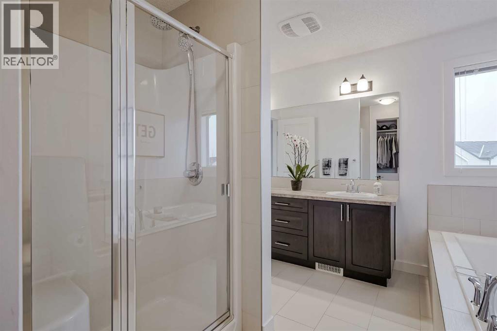 68 Copperpond Mews Se, Calgary, Alberta  T2Z 0Z3 - Photo 25 - A2268477