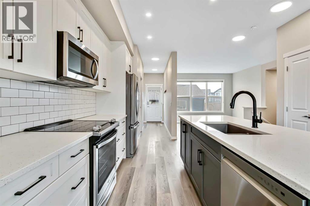 1027 Mahogany Boulevard Se, Calgary, Alberta  T3M 3E4 - Photo 9 - A2270789