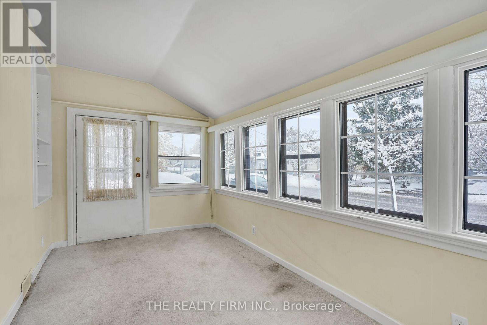 64 Mackay Avenue, London South, Ontario  N6J 2V5 - Photo 5 - X12562614