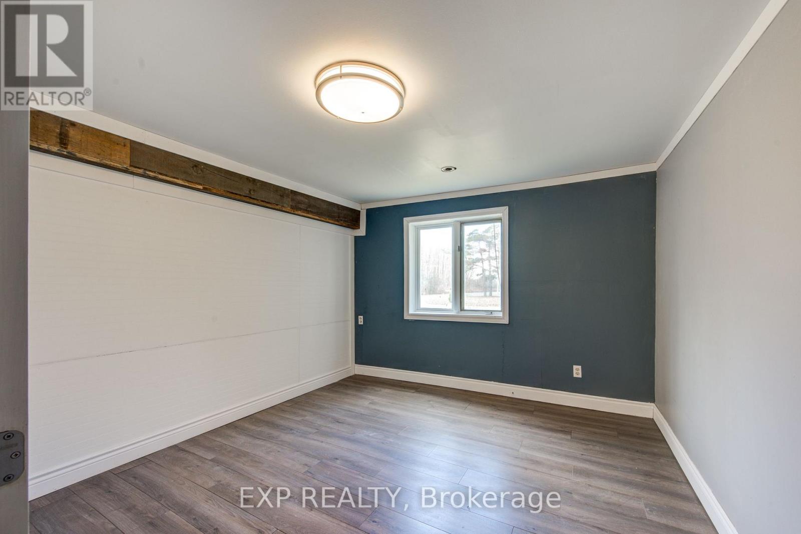 90 Tank Street, Petrolia, Ontario  N0N 1R0 - Photo 27 - X12562708