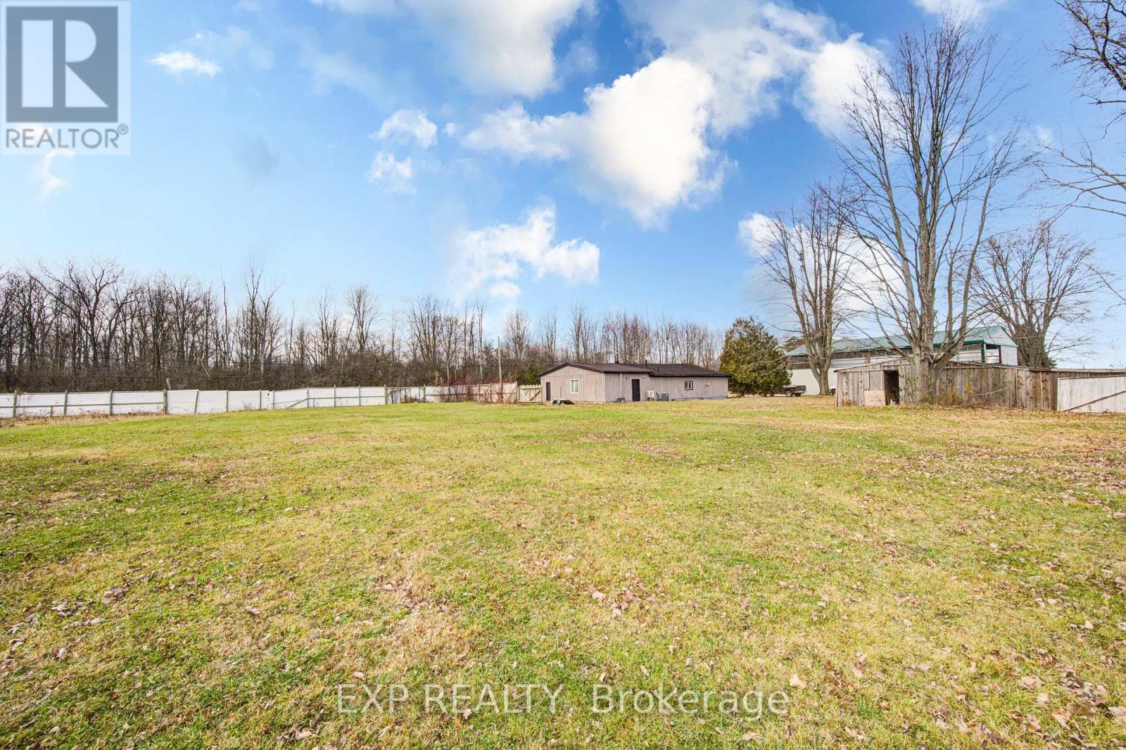 90 Tank Street, Petrolia, Ontario  N0N 1R0 - Photo 41 - X12562708
