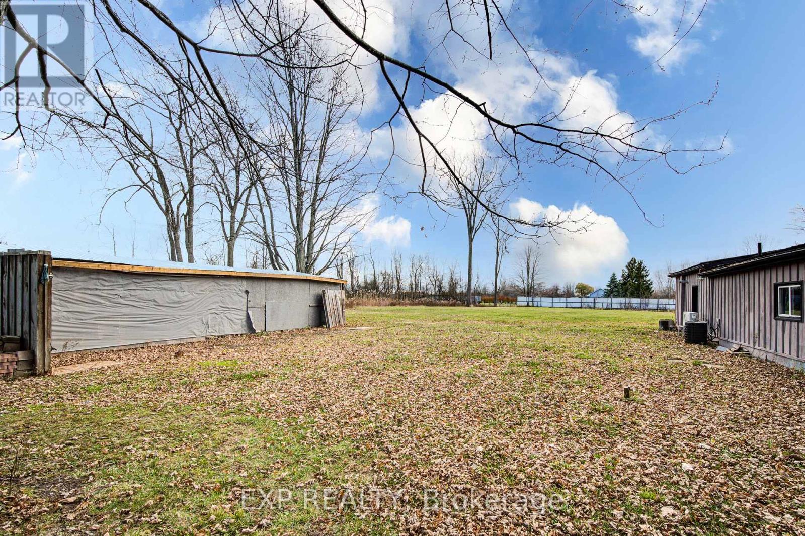 90 Tank Street, Petrolia, Ontario  N0N 1R0 - Photo 44 - X12562708