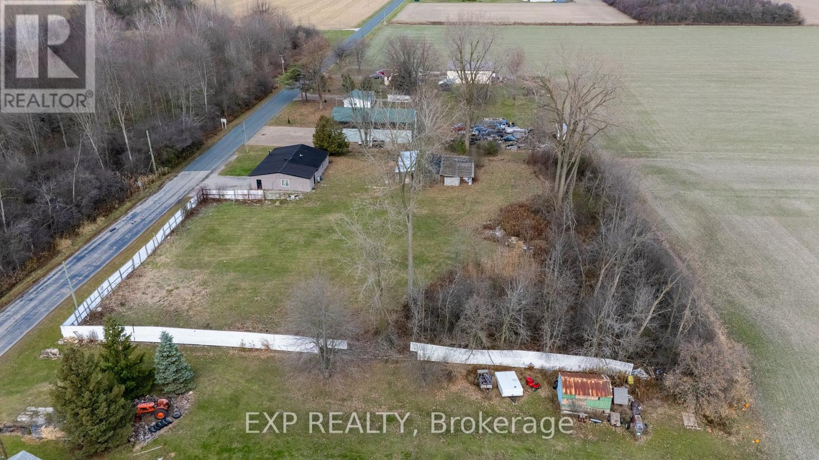 90 Tank Street, Petrolia, Ontario  N0N 1R0 - Photo 45 - X12562708