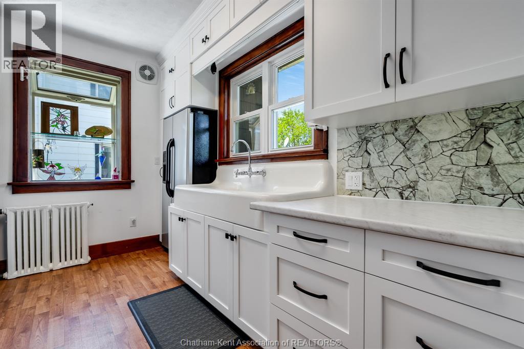 23 Stanley Avenue, Chatham, Ontario  N7M 3J1 - Photo 12 - 25029101