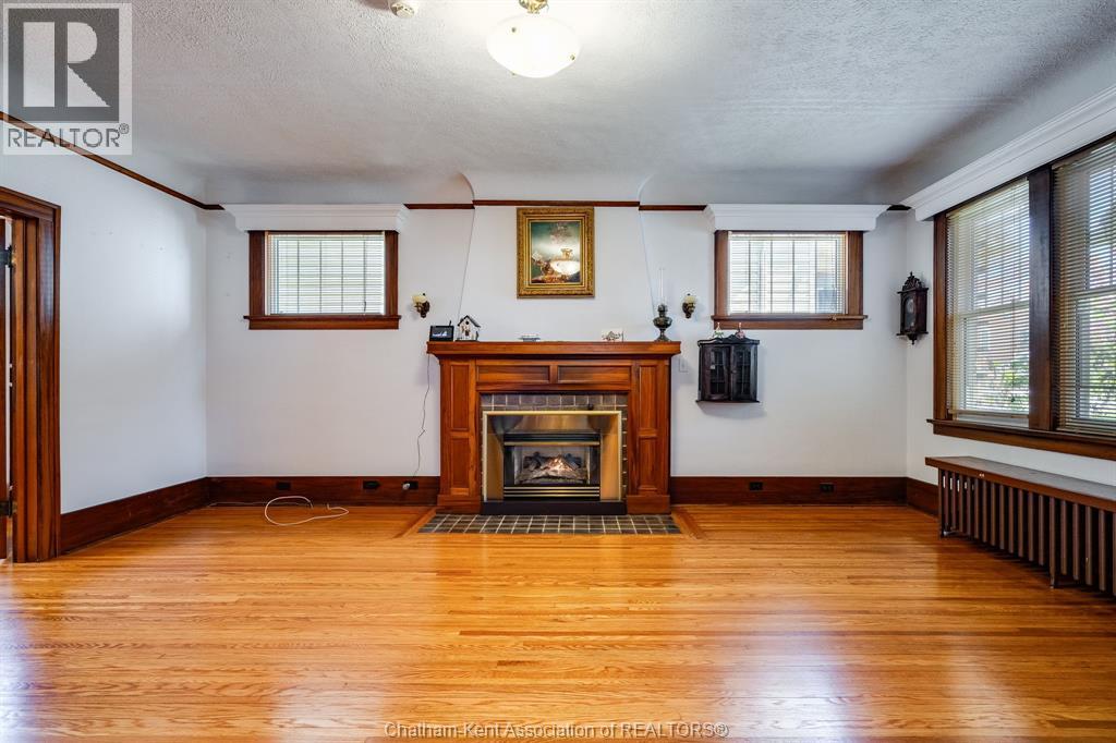 23 Stanley Avenue, Chatham, Ontario  N7M 3J1 - Photo 5 - 25029101