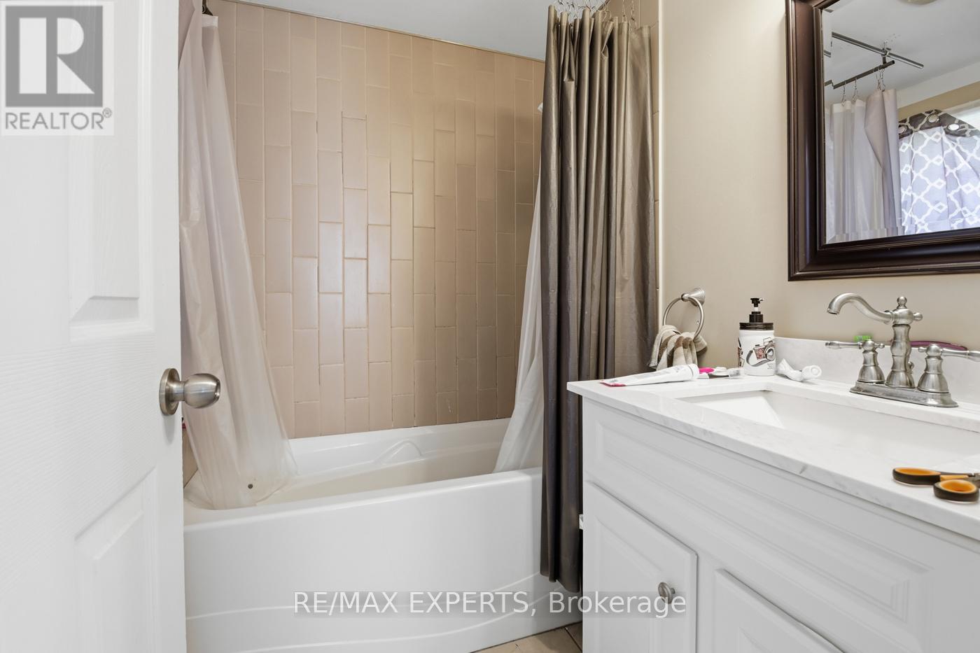 5459 Ontario Avenue, Niagara Falls, Ontario  L2E 3S4 - Photo 23 - X12562496