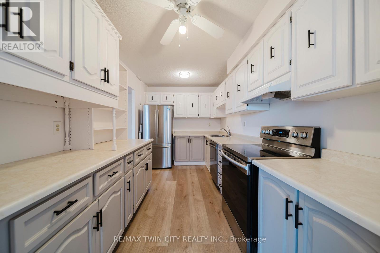 306 - 375 King Street N, Waterloo, Ontario  N2J 4L6 - Photo 18 - X12562540