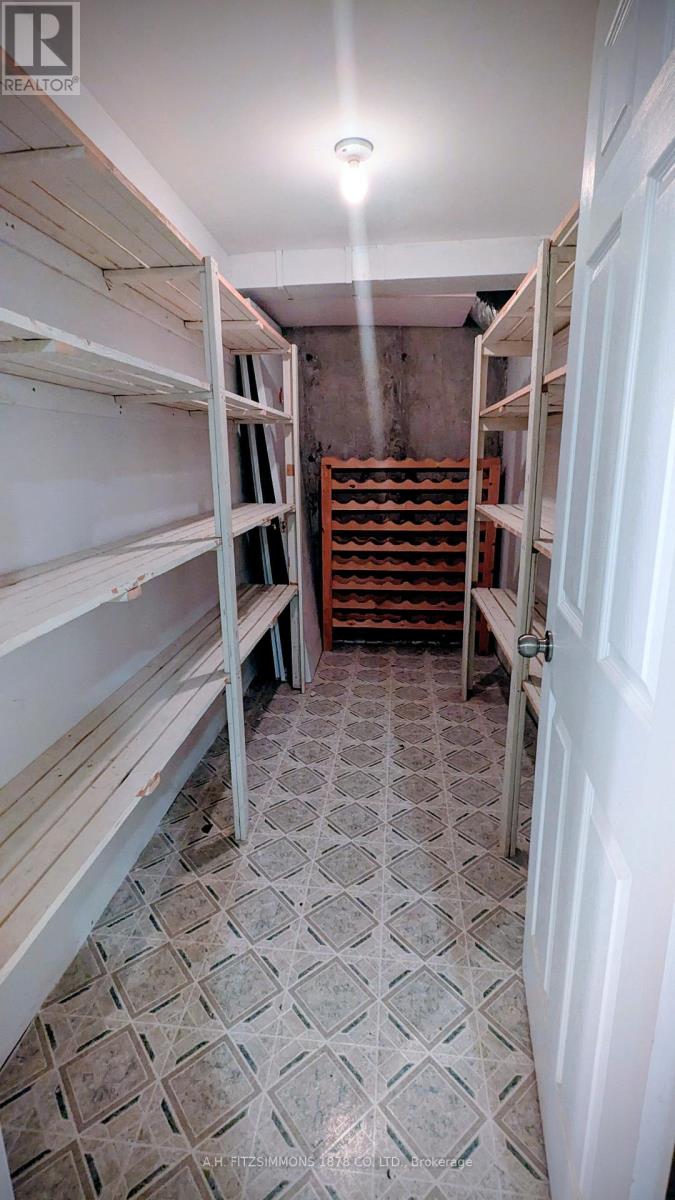 6 Pattermead Crescent, Ottawa, Ontario  K1V 0G2 - Photo 16 - X12562772