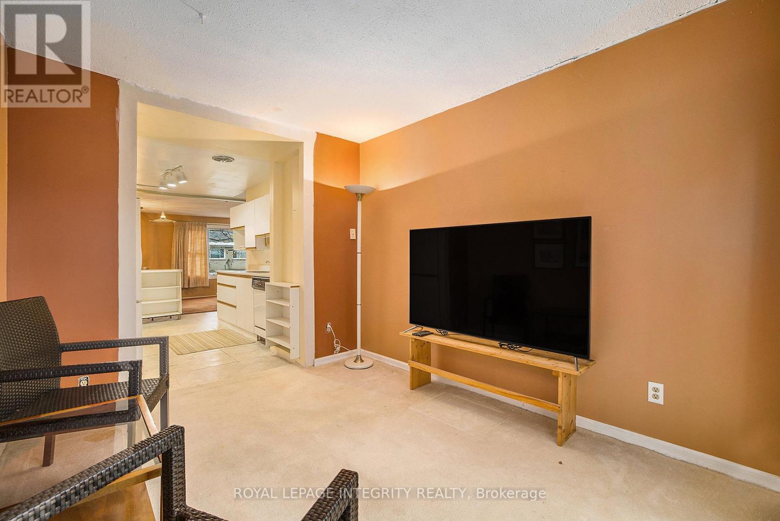 9 Shouldice Crescent, Ottawa, Ontario  K2L 1M8 - Photo 13 - X12562776