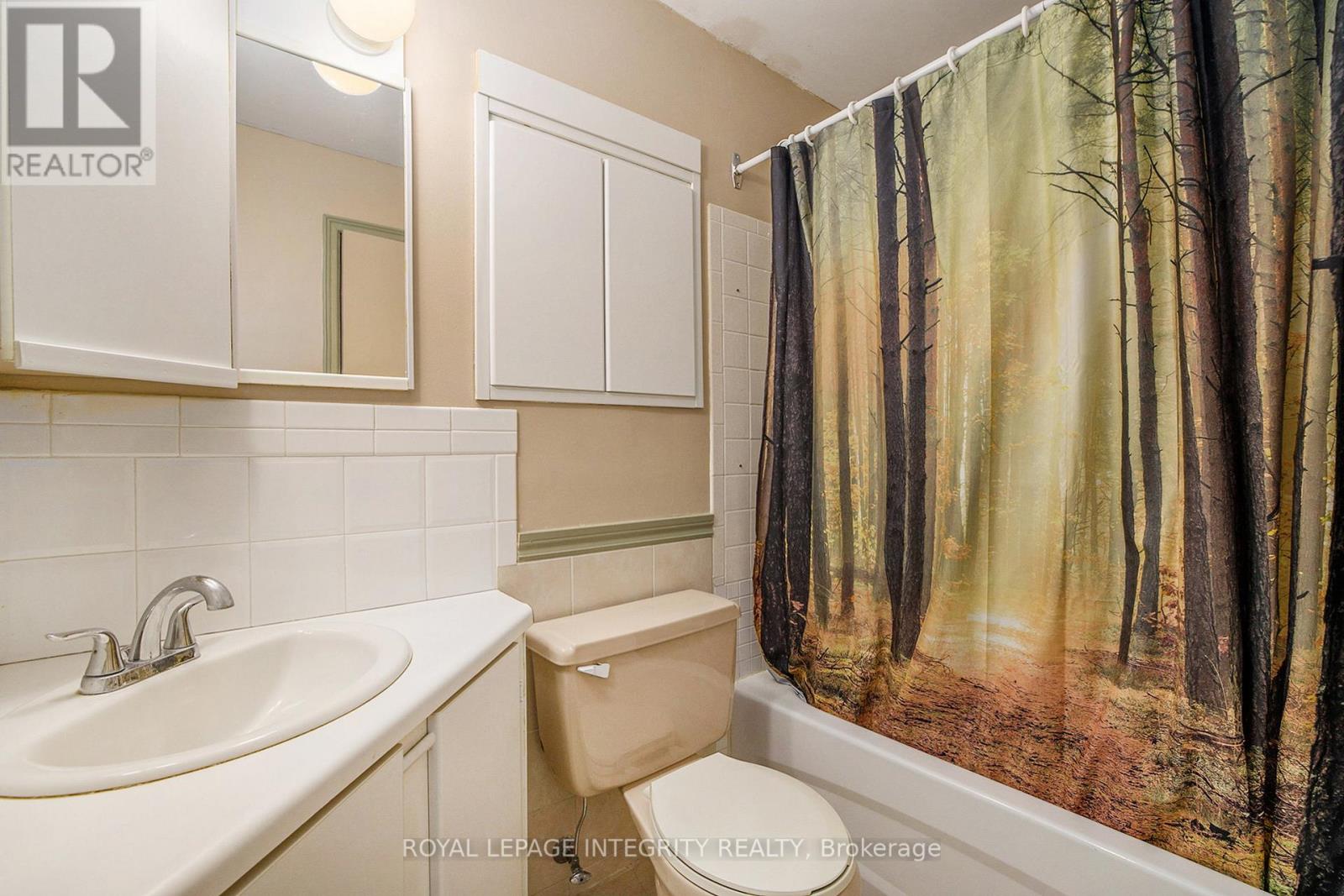 9 Shouldice Crescent, Ottawa, Ontario  K2L 1M8 - Photo 16 - X12562776