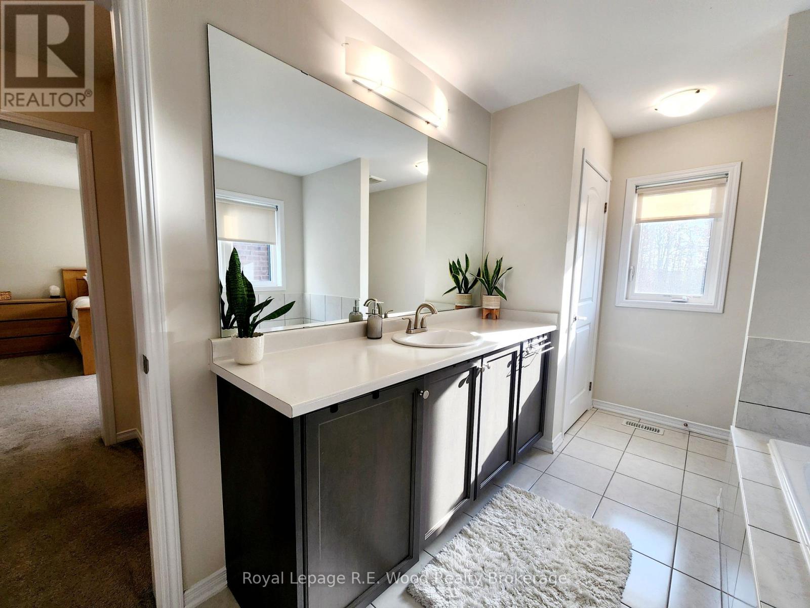 93 Cactus Crescent, Hamilton, Ontario  L8J 0M4 - Photo 27 - X12562710