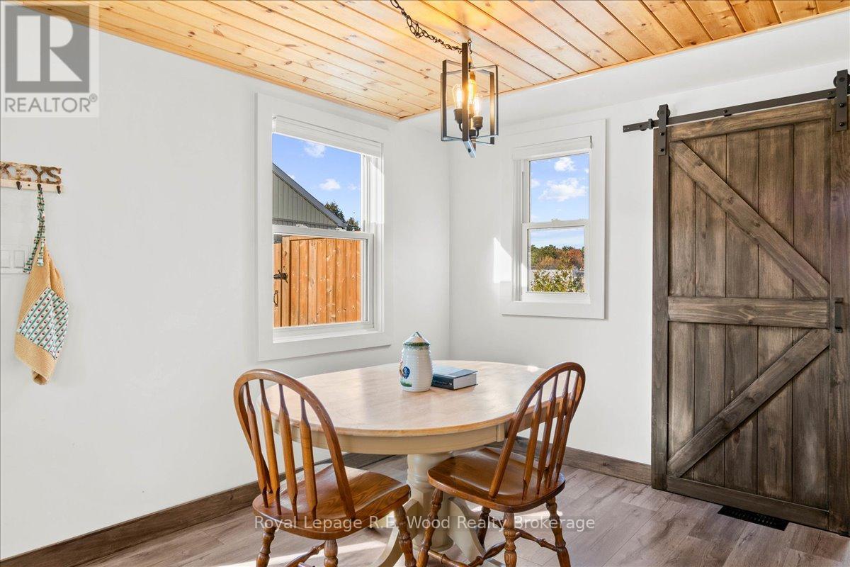 303 Concession 2 Road, Norfolk, Ontario  N0E 1R0 - Photo 16 - X12562722