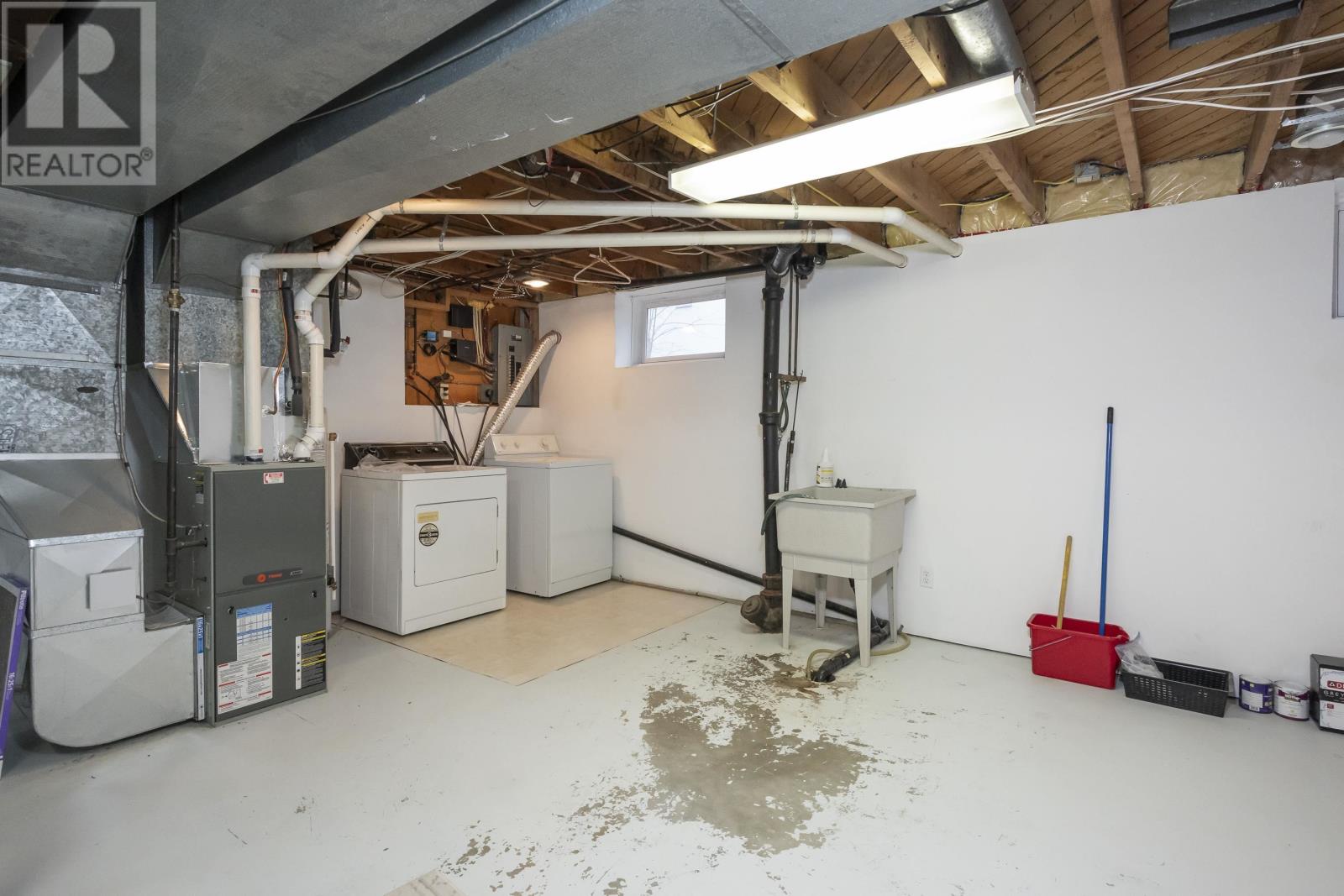 1332 Wallbridge Ave, Thunder Bay, Ontario  P7E 3K8 - Photo 41 - TB253516