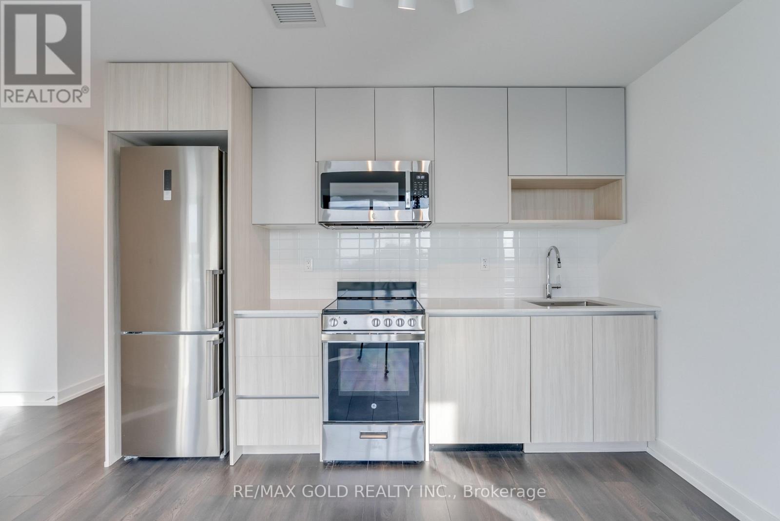 915 - 801 The Queensway, Toronto, Ontario M8Z 1N4 - Photo 12 - W12559068