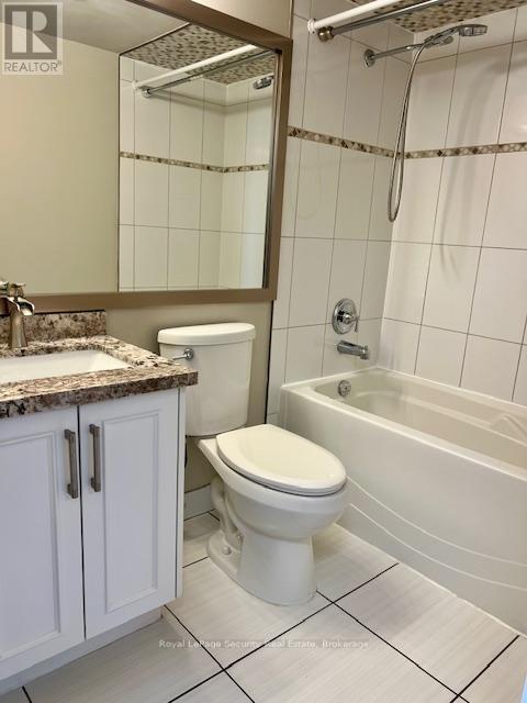 423 - 1001 Cedarglen Gate, Mississauga, Ontario  L5C 4R2 - Photo 12 - W12560878