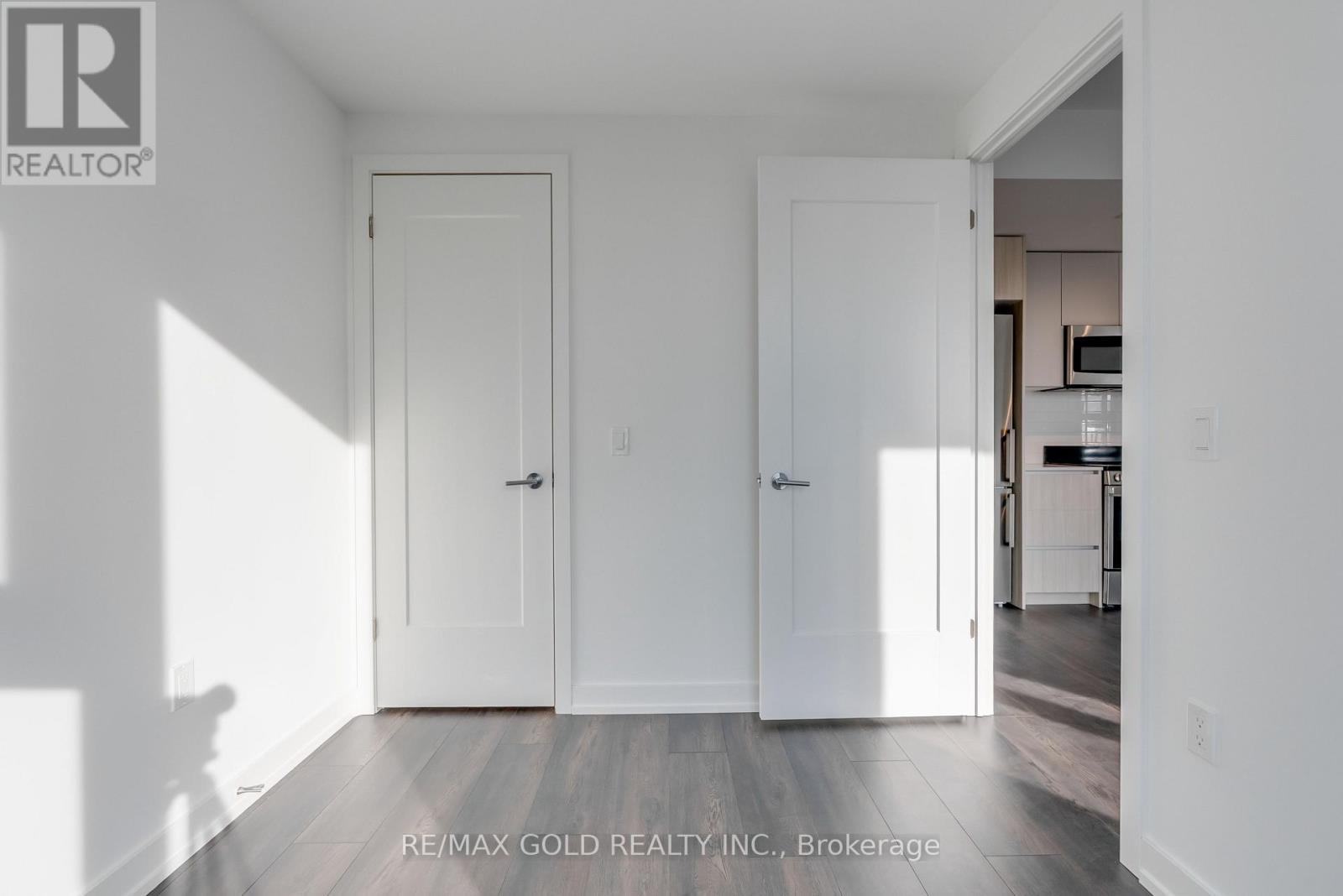 915 - 801 The Queensway, Toronto, Ontario M8Z 1N4 - Photo 21 - W12559068