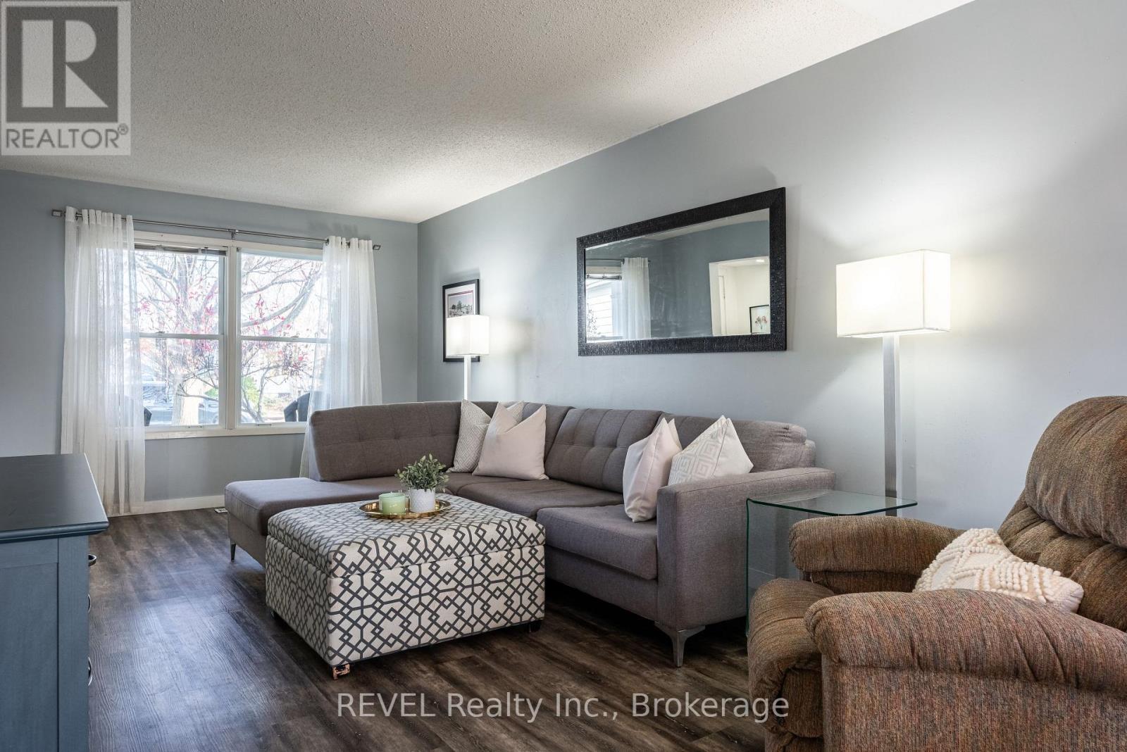 259 Vansickle Road, St. Catharines, Ontario  L2S 2S9 - Photo 11 - X12562764