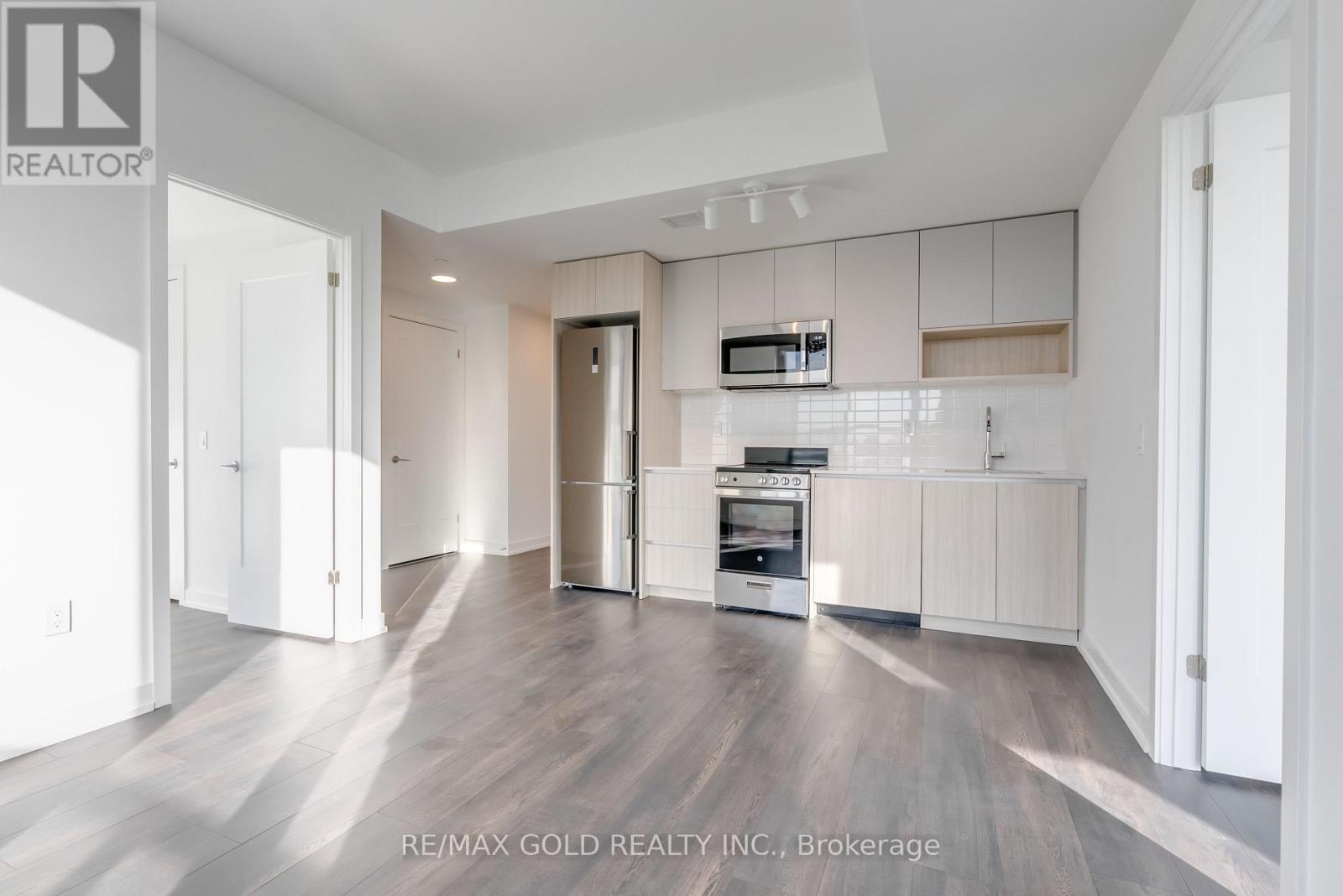 915 - 801 The Queensway, Toronto, Ontario M8Z 1N4 - Photo 10 - W12559068