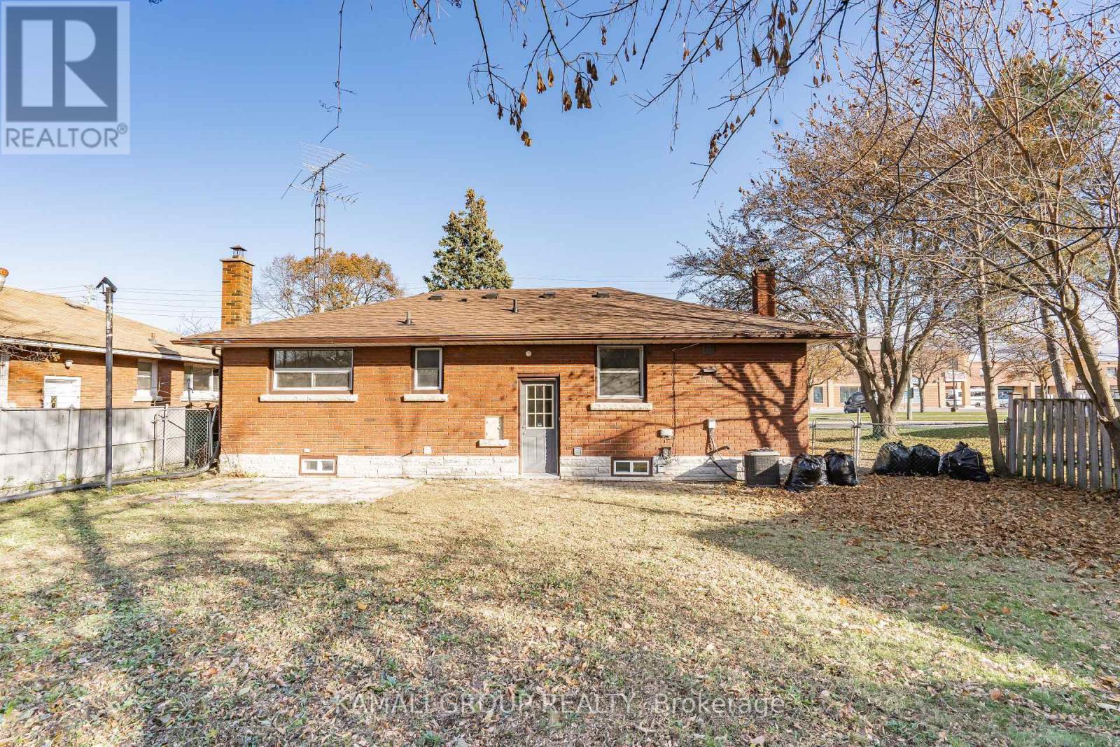 Main - 315 Bunting Road, St. Catharines, Ontario L2M 3Y4 - Photo 21 - X12547136