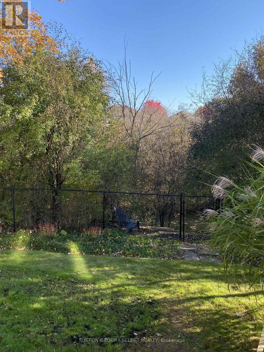 Photo 32 of 41 for 21 Alderwood Court