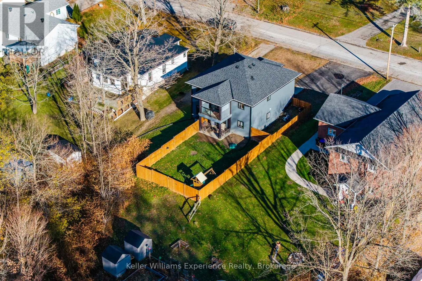 296 Church Street, Penetanguishene, Ontario  L9M 1G5 - Photo 24 - S12562658