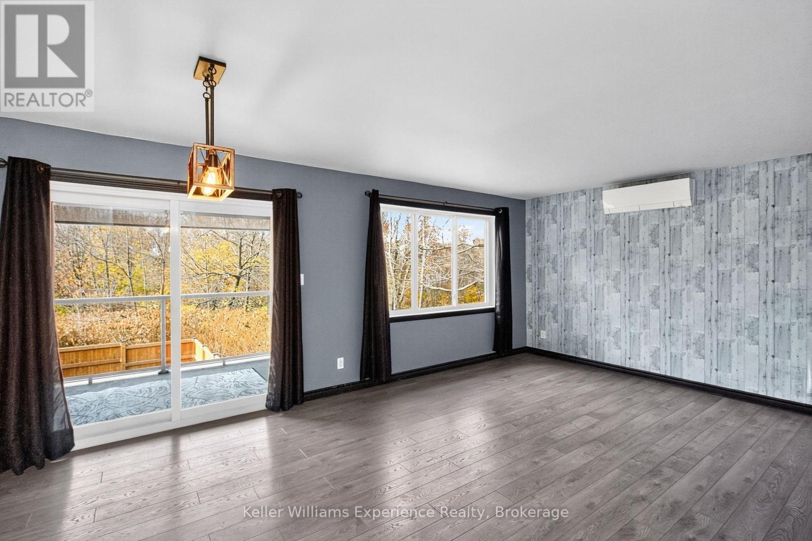 296 Church Street, Penetanguishene, Ontario  L9M 1G5 - Photo 7 - S12562658