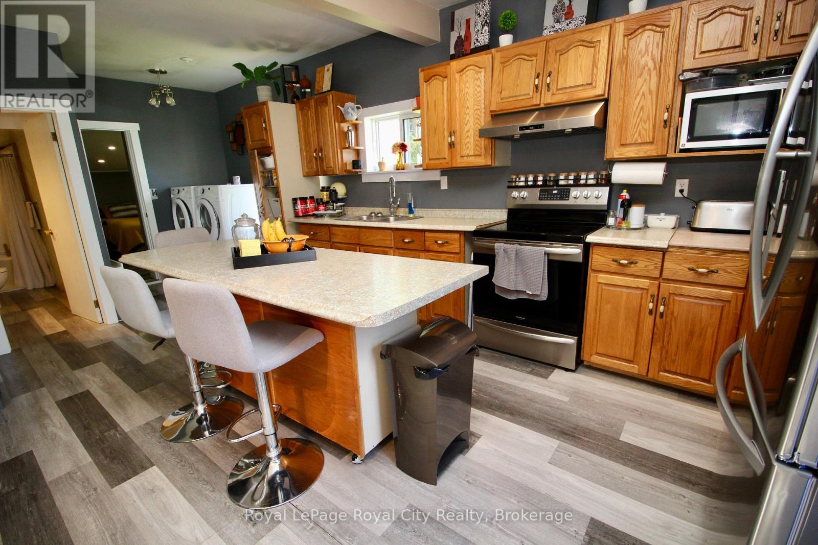 2557 Bruce 9 Road, Northern Bruce Peninsula, Ontario  N0H 1W0 - Photo 11 - X12160205