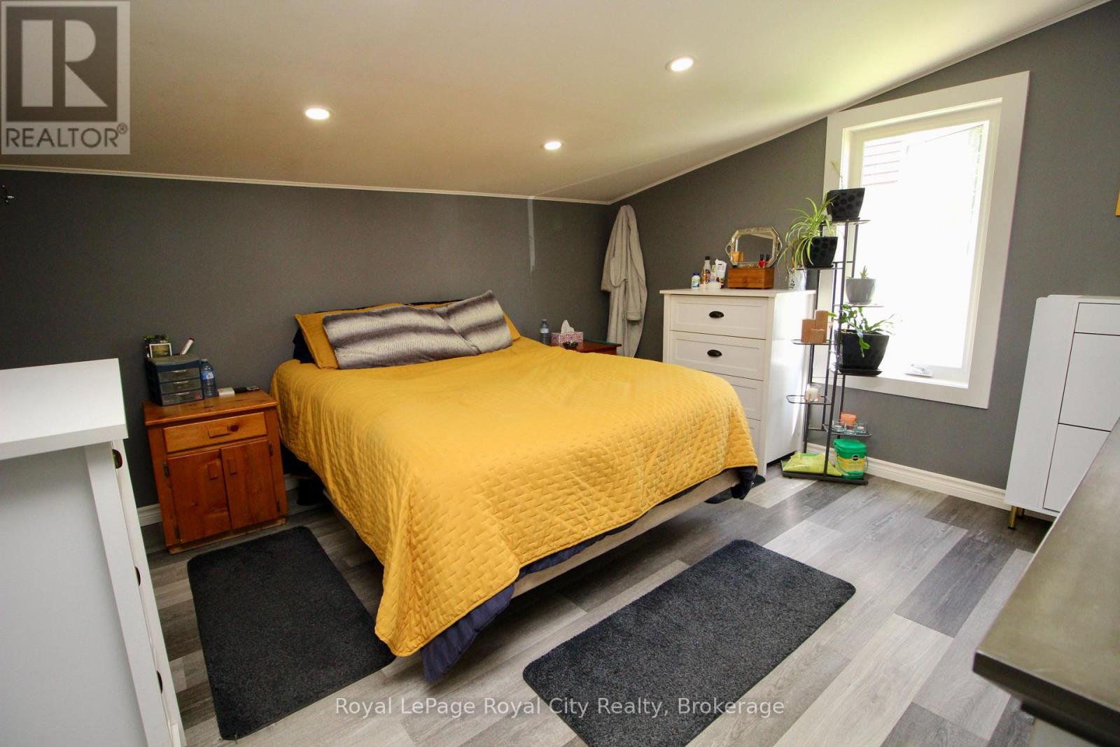 2557 Bruce 9 Road, Northern Bruce Peninsula, Ontario  N0H 1W0 - Photo 16 - X12160205