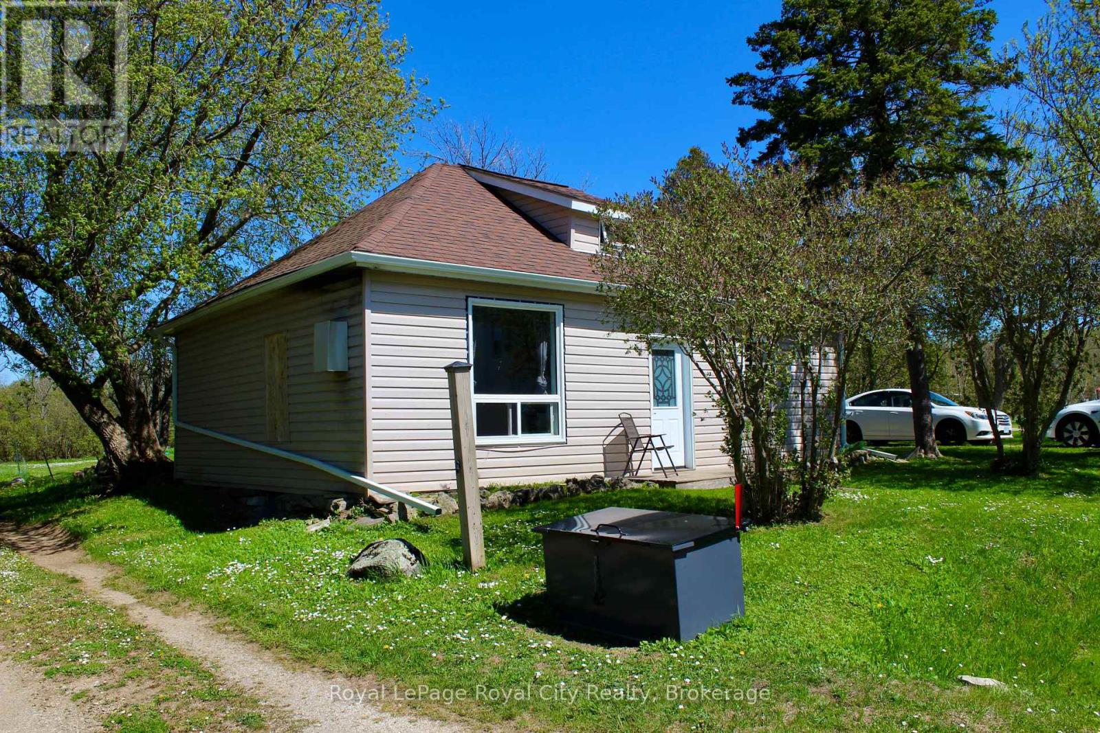 2557 Bruce 9 Road, Northern Bruce Peninsula, Ontario  N0H 1W0 - Photo 4 - X12160205