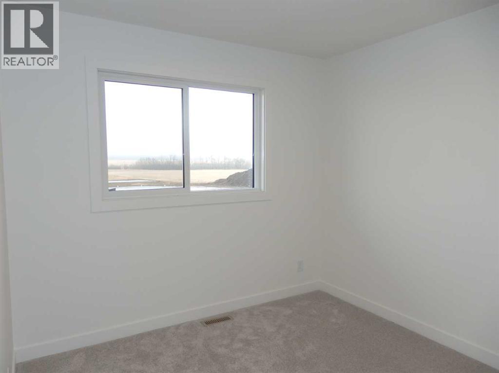 30 Inglis Crescent, Sylvan Lake, Alberta  T4S 0V3 - Photo 19 - A2223163