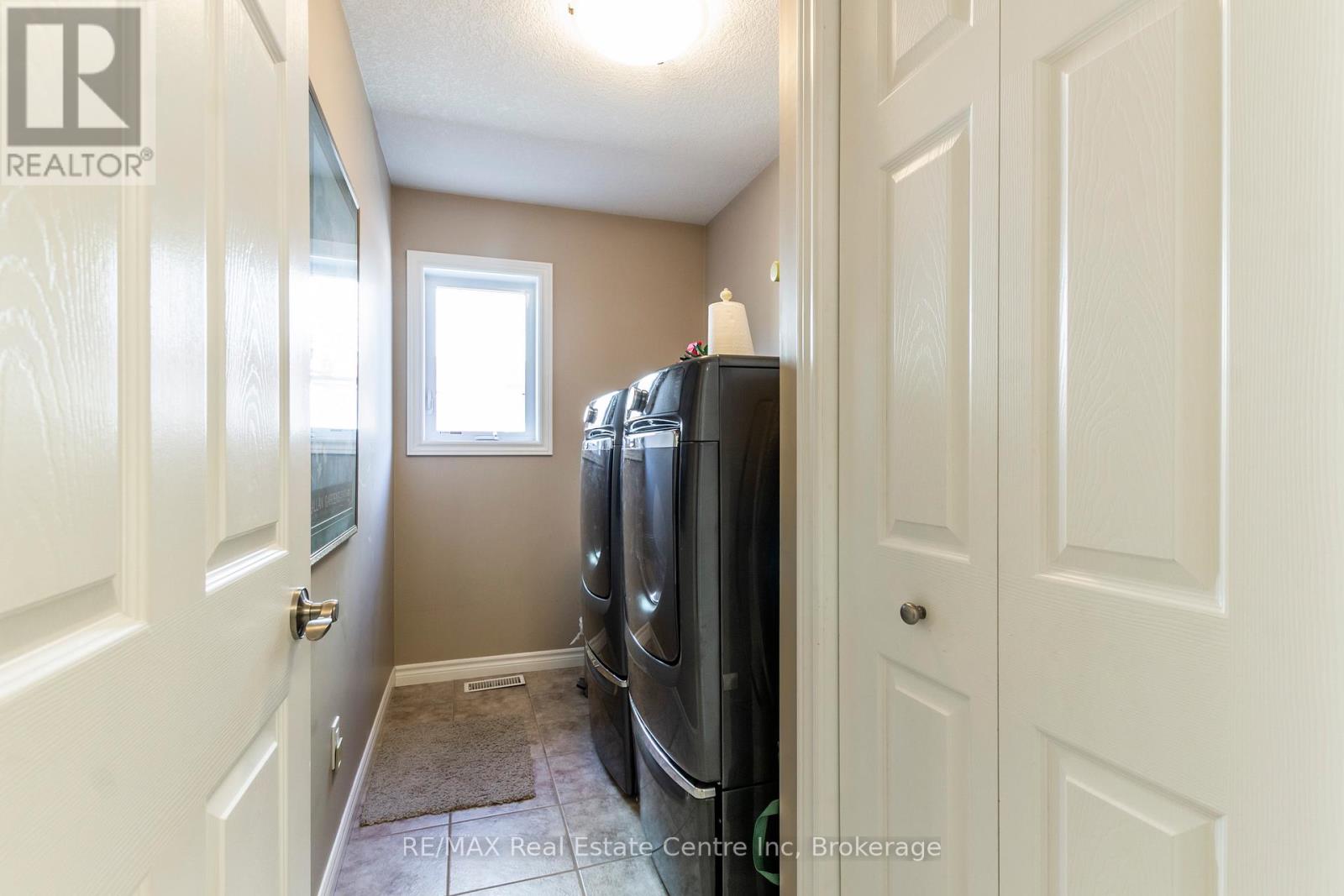 70 Mcgowan Street, Centre Wellington, Ontario  N0B 1S0 - Photo 16 - X12562642