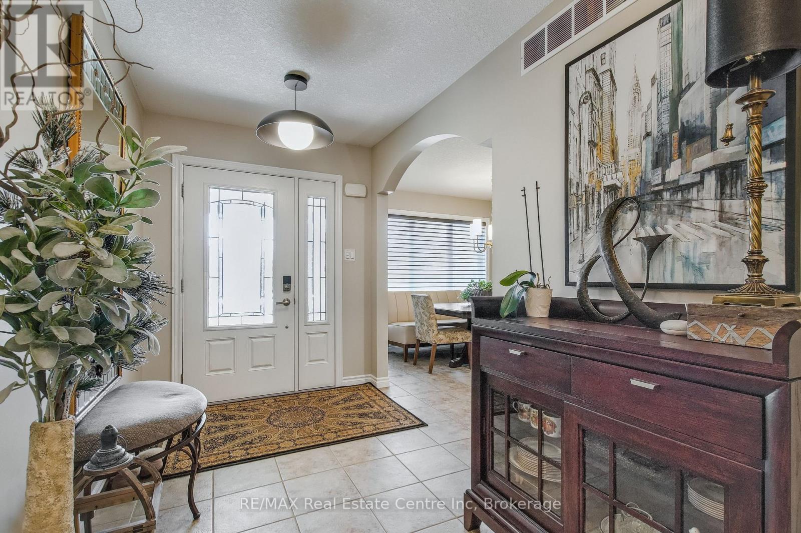 70 Mcgowan Street, Centre Wellington, Ontario  N0B 1S0 - Photo 4 - X12562642