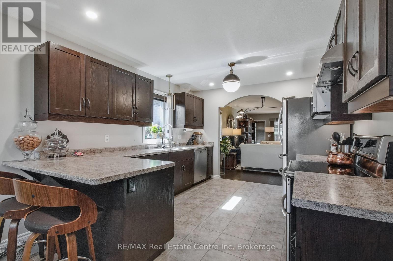 70 Mcgowan Street, Centre Wellington, Ontario  N0B 1S0 - Photo 7 - X12562642