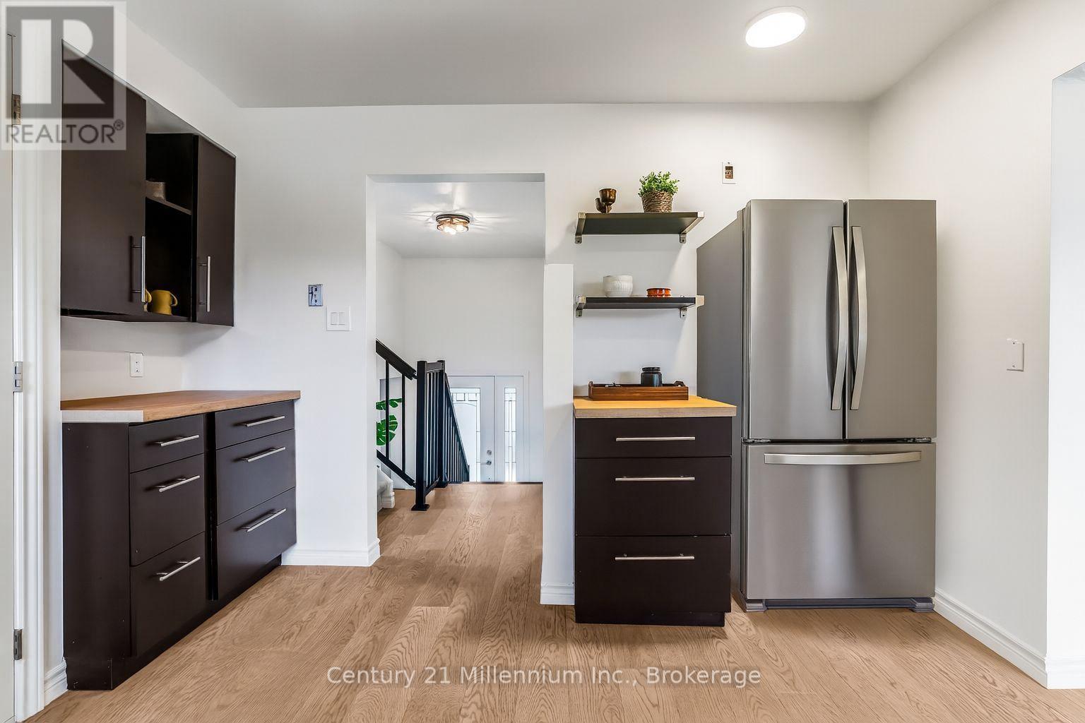 887 Nodwell Court, Saugeen Shores, Ontario  N0H 2C4 - Photo 16 - X12562660