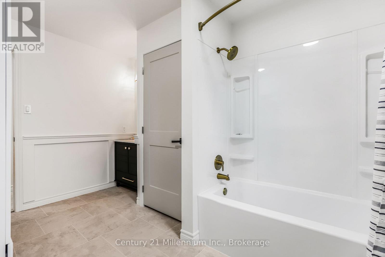 887 Nodwell Court, Saugeen Shores, Ontario  N0H 2C4 - Photo 36 - X12562660