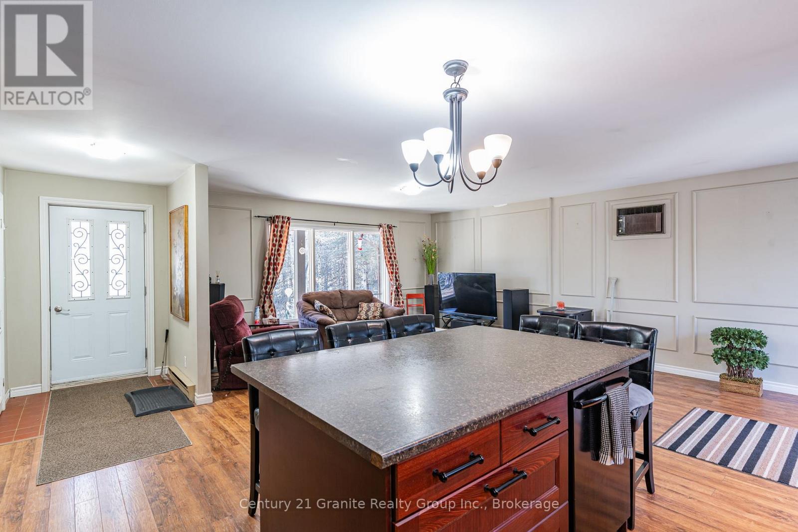 1061 Clear Lake Road, Minden Hills (Lutterworth), Ontario  K0M 2K0 - Photo 10 - X12562734