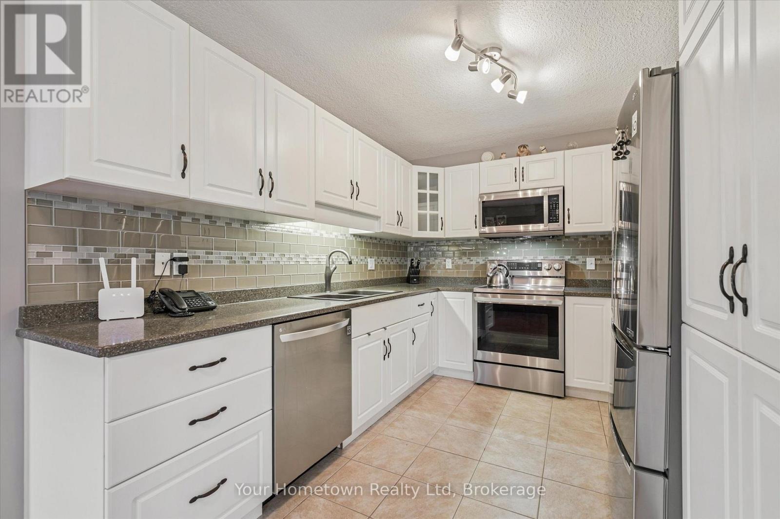 63 Spencer Drive, Centre Wellington (Elora/salem), Ontario  N0B 1S0 - Photo 13 - X12562800