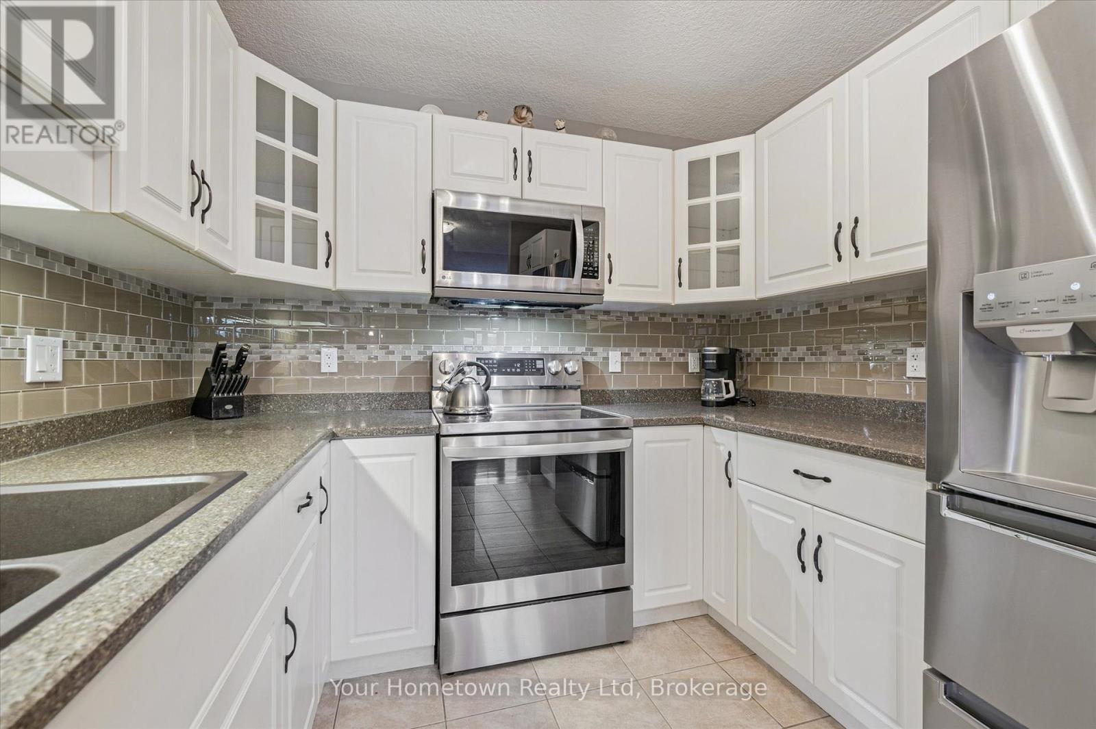 63 Spencer Drive, Centre Wellington (Elora/salem), Ontario  N0B 1S0 - Photo 14 - X12562800