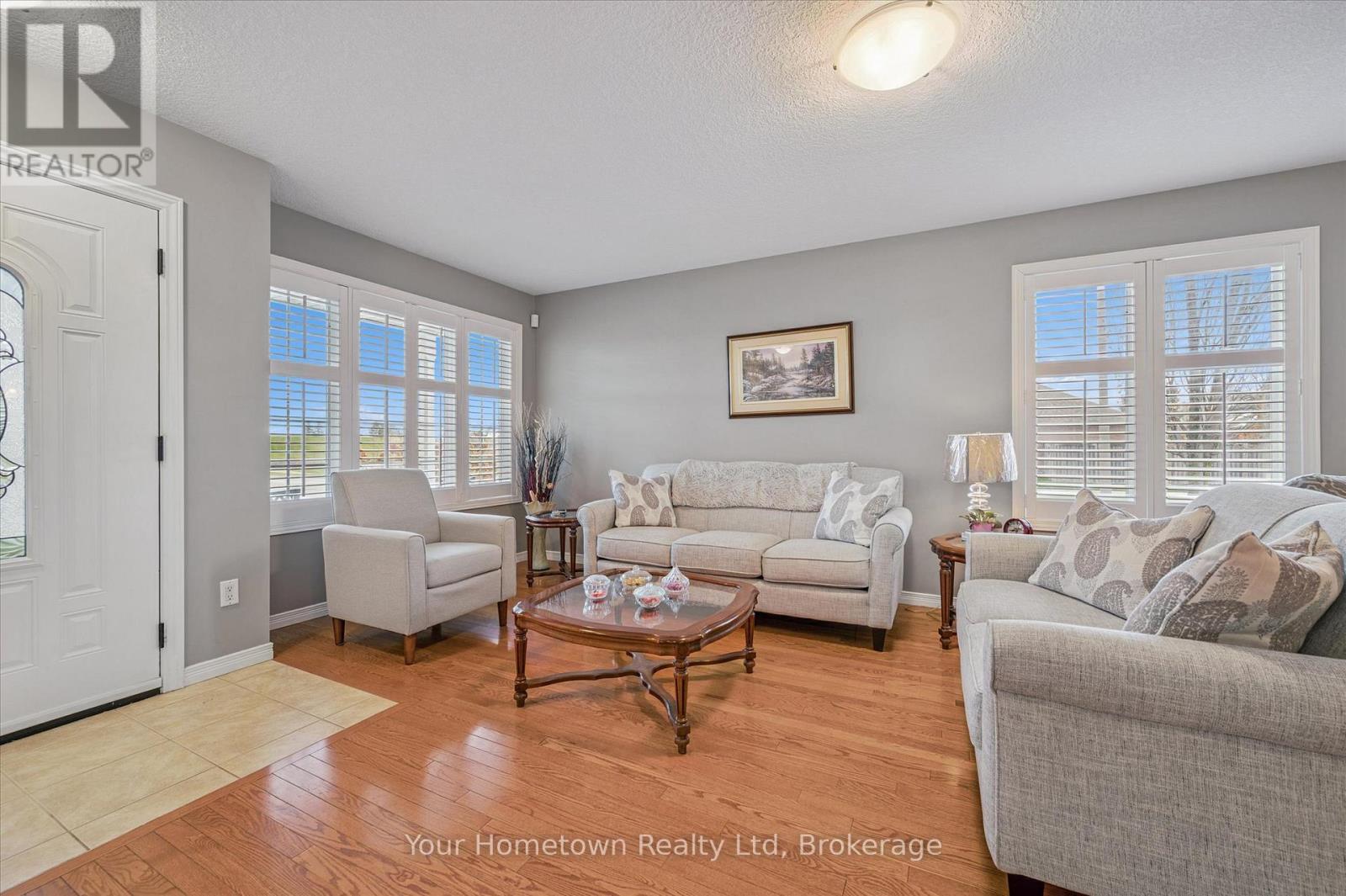 63 Spencer Drive, Centre Wellington (Elora/salem), Ontario  N0B 1S0 - Photo 6 - X12562800