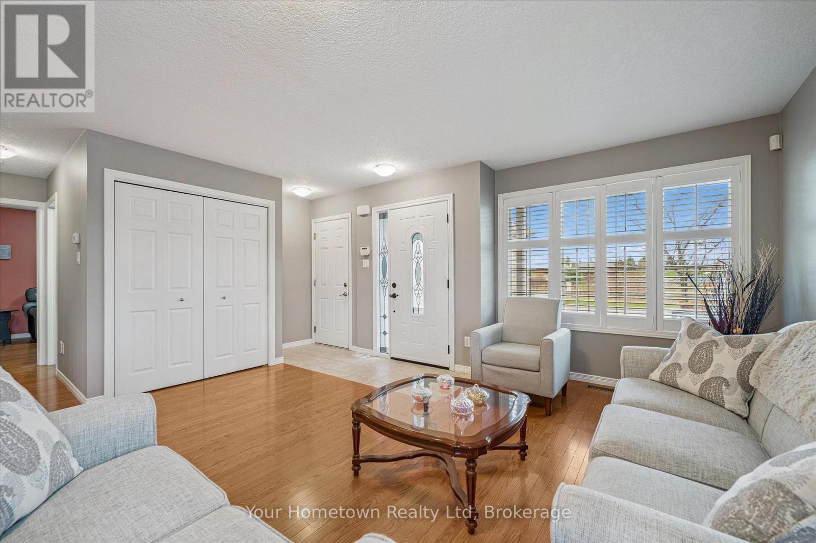 63 Spencer Drive, Centre Wellington (Elora/salem), Ontario  N0B 1S0 - Photo 8 - X12562800