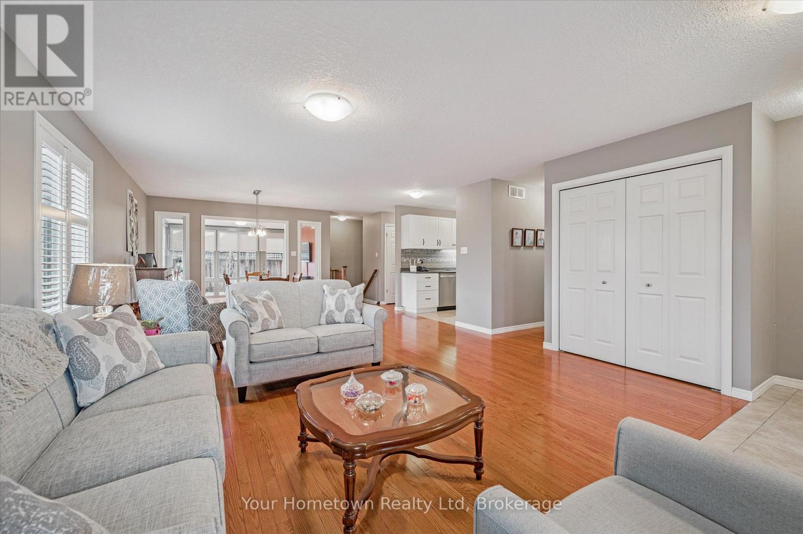 63 Spencer Drive, Centre Wellington (Elora/salem), Ontario  N0B 1S0 - Photo 9 - X12562800