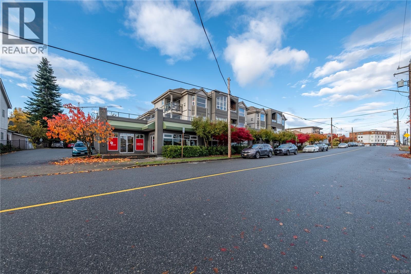 201 327 Prideaux St, Nanaimo, British Columbia  V9R 2N4 - Photo 1 - 1020699