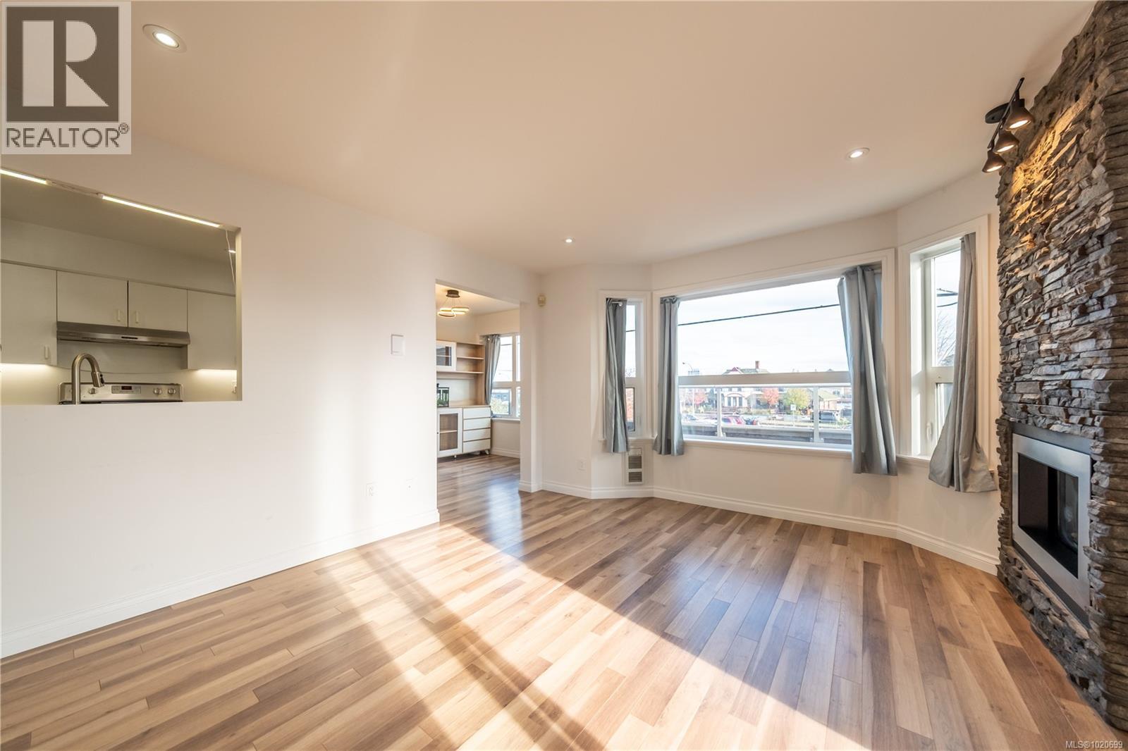 201 327 Prideaux St, Nanaimo, British Columbia  V9R 2N4 - Photo 16 - 1020699