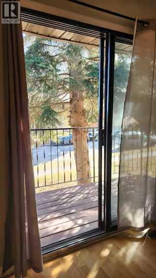 130 27 Avenue Nw, Calgary, Alberta  T2M 2H2 - Photo 4 - A2271591