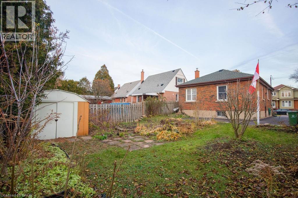 156 East 36th Street, Hamilton, Ontario L8V 3Z4 - Photo 11 - 40789531