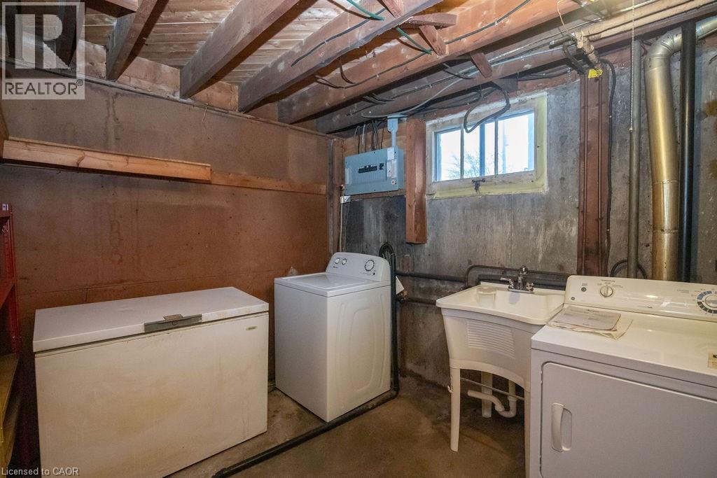 156 East 36th Street, Hamilton, Ontario L8V 3Z4 - Photo 50 - 40789531