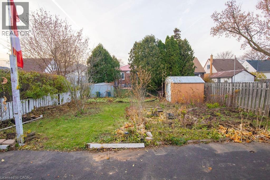 156 East 36th Street, Hamilton, Ontario L8V 3Z4 - Photo 9 - 40789531