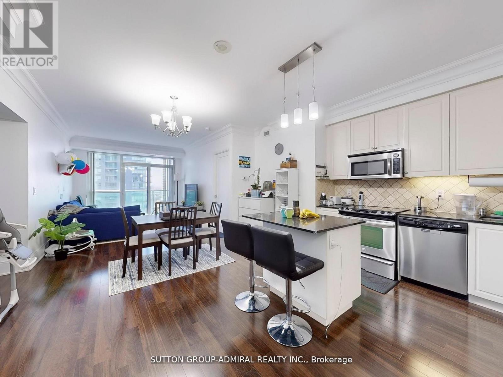 1916 - 70 Roehampton Avenue W, Toronto, Ontario  M4P 1R2 - Photo 12 - C12562590