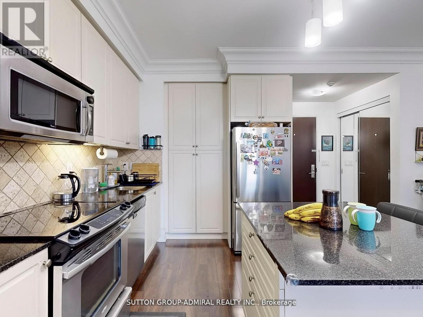 1916 - 70 Roehampton Avenue W, Toronto, Ontario  M4P 1R2 - Photo 13 - C12562590