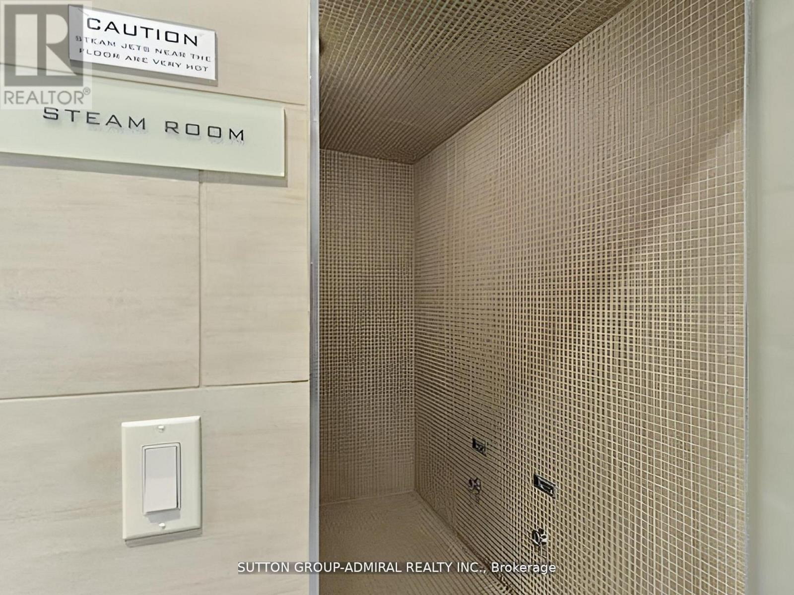 1916 - 70 Roehampton Avenue W, Toronto, Ontario  M4P 1R2 - Photo 32 - C12562590